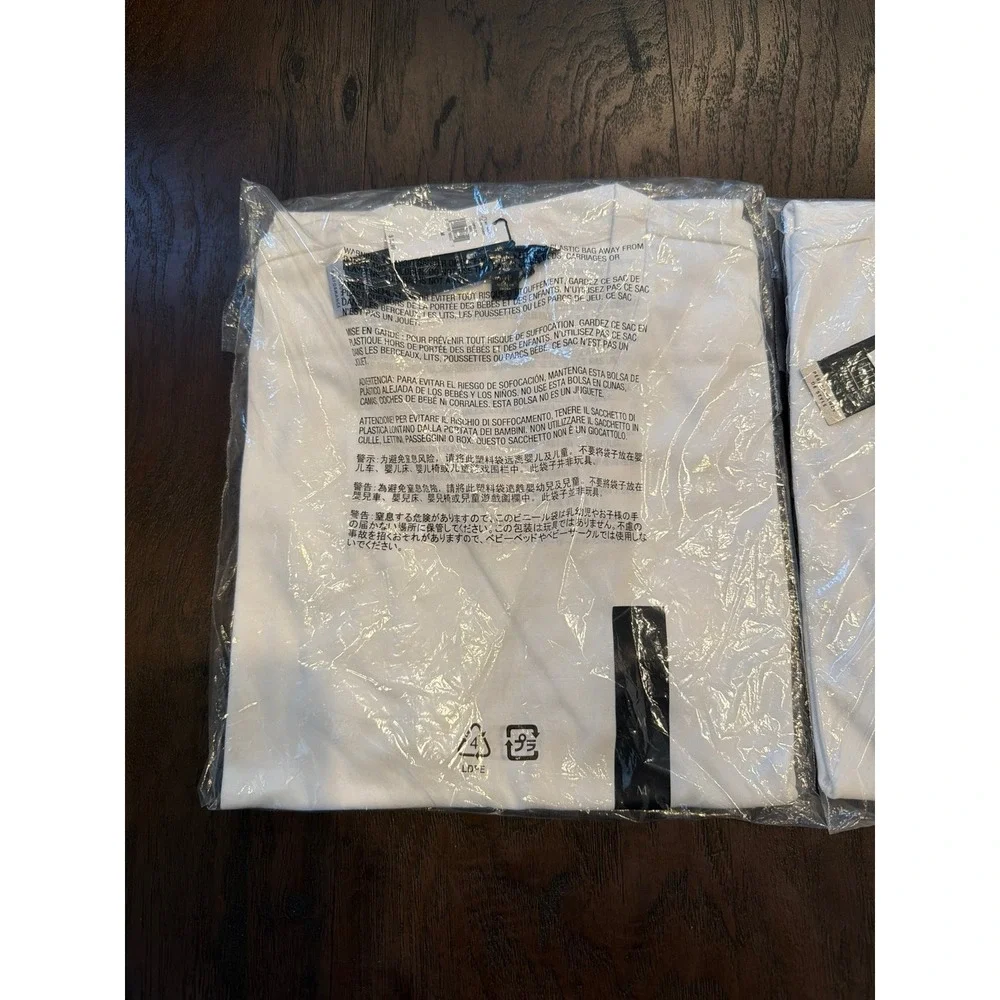 Banana‎ Republic T Shirt Bundle NIP